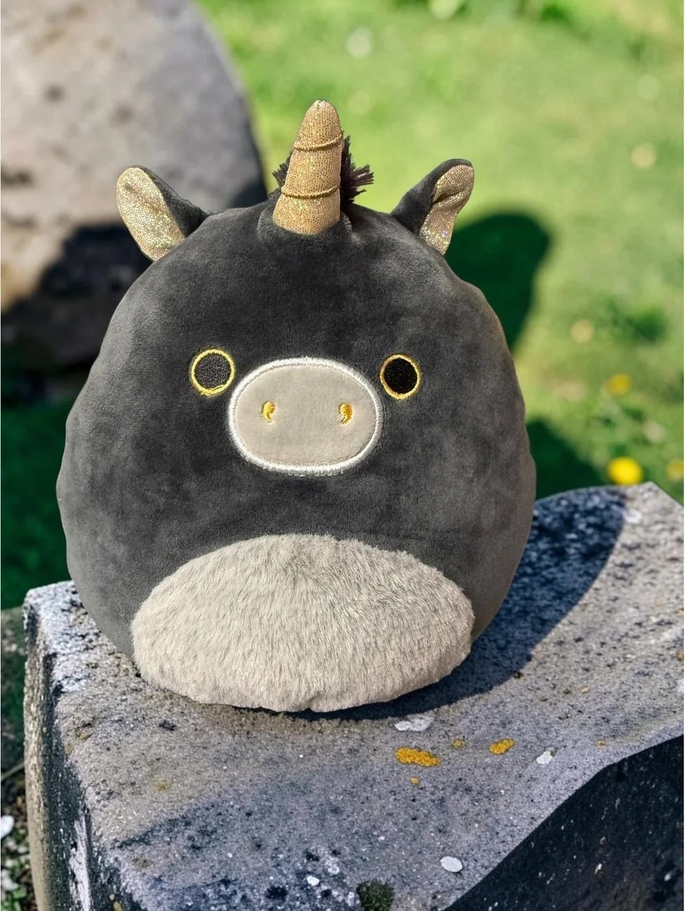 Squishmallows Nicolita Black Gold Unicorn Fuzzy Belly Star Plush Kellytoy
